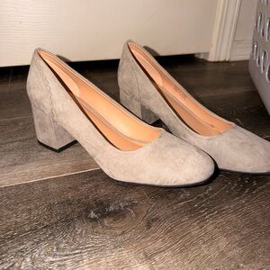 Elegant Women's Block Heel Pumps
